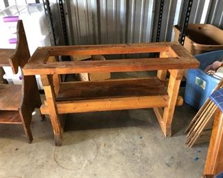 https://www.ebay.com/itm/114315488681	LAN9931: Primitive Fish Tank Stand Wood Local Pickup	Auction	 Starts After 6PM 07/22/2020 
