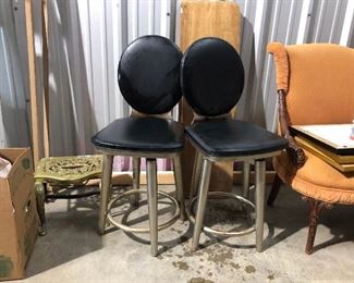 https://www.ebay.com/itm/124268192393	LAN9932: Mid Century Modern 2 Metal and Black Chairs Local Pickup	Auction	 Starts After 6PM 07/22/2020 
