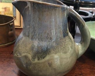 https://www.ebay.com/itm/124252935091	PR4504: Shearwater Pottery Vase Local Local Pickup	Buy-It_Now	 $150.00 
