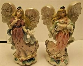 https://www.ebay.com/itm/124267482162	WL3037 PAIR OF USED VINTAGE PORCELAIN ANGELS BY FITZ AND FLOYD CLASSICS	Auction	 Starts After 6PM 07/22/2020 
