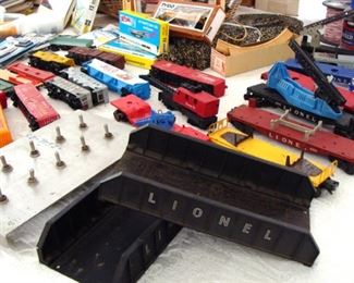 Vintage, Lionel, Marx, Tyco, Model Railroad, Trains, Layout accessories, flat car, Caboose, Missile Launching, Box car, Hopper