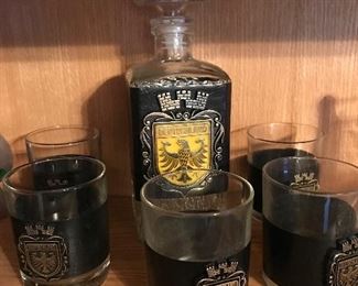 Deutschland liquor decanter and lowballs, made in Italy