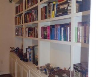 LIBRARY OF B OOKS