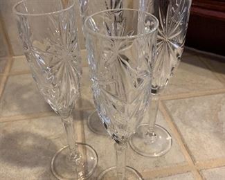 $28 / set of 4 pressed glass champagne flutes