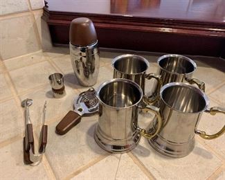 $28 / Pewter beer steins and mixer set