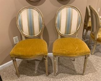 Dining Table & Chairs (NOT available for purchase online)