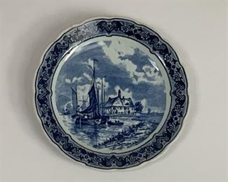 Lot #886 - $25 - Delft Plate