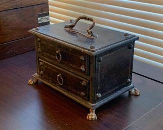 Lot #897 - $75 - Antique / Vintage 2-Drawer Trinket / Jewelry Box