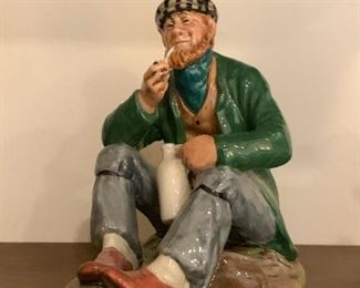 Lot #912 - $20 - Royal Doulton Figurine "The Wayfarer"