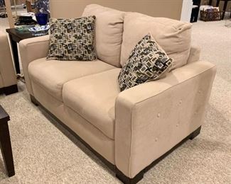 Lot #926 - $250 - Contemporary 2-Seat Sofa / Love Seat