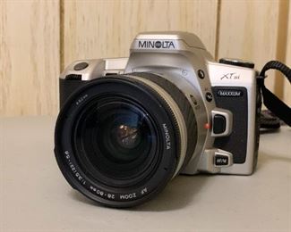 Minolta Maxxum Camera  (NOT available online.  Must be purchased at the sale.)