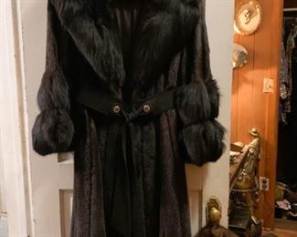 Women's Coats (NOT available online.  Must be purchased at the sale.)