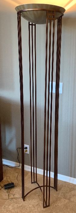 FLW Style Torchiere Floor Lamp	70x16 dia		PT182