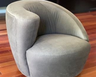 #2 Vladimir Kagan Nautilus Swivel Lounge Chair	28x35x35in	HxWxD	PT183