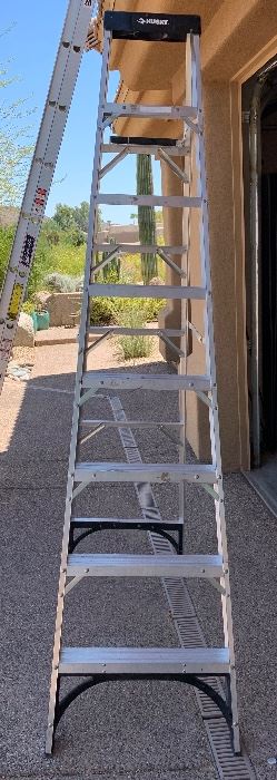 Husky 8 ft Aluminum Ladder			PT227