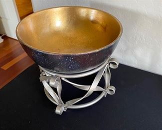 Gold & brown bowl on stand decor	9x9x10 inches		D714-15