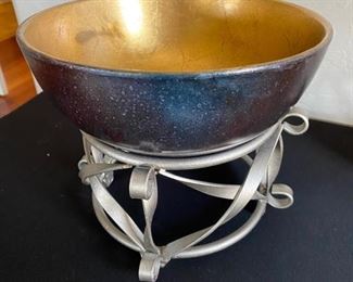 Gold & brown bowl on stand decor	9x9x10 inches		D714-15