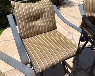 Heavy iron/ steel swivel high outdoor bar chairs	24x23x49 inches		D714-29
