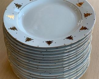 16pc Tienshan Christmas Tree Plates	8in Diameter		PT263