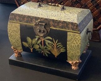 Decor Chest	9x10.5x7in		PT270