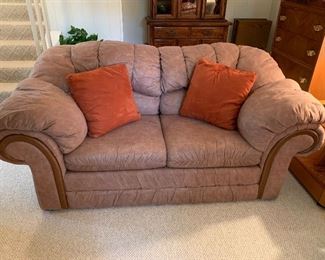 Matching Love Seat-very comfortable