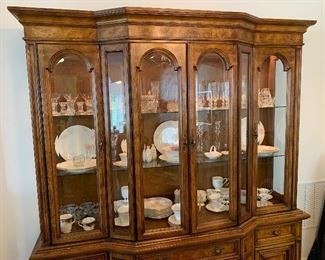 Absolutely beautiful, Bernhardt lighted China Cabinet