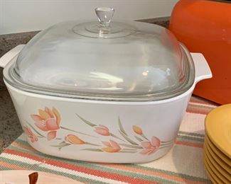 pyrex covered dish