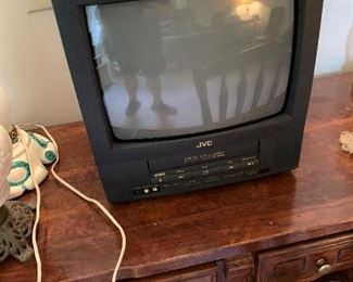 Small TV/VCR combo unit 