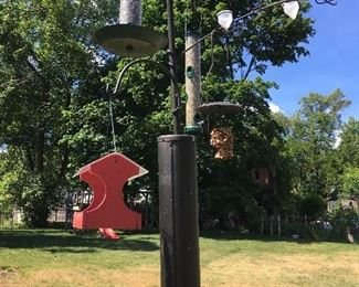 Large bird feeder (squirrel-proofed)