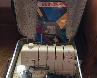 Bernina commercial sewing machine, model 2000DE with case. Works great!