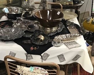 Silver plate trays & bowls, card table & chairs