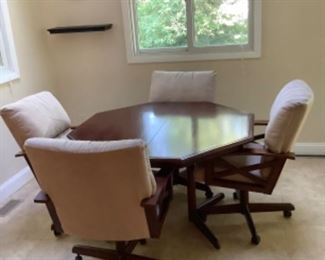 Kitchen set (leaf available)