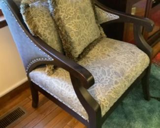 Very sturdy accent chair