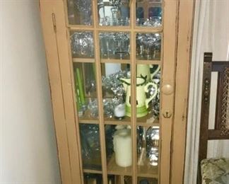 Antique window cabinet, collectible glass & porcelain (1/2)
