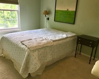 Queen size mattress and box spring set 