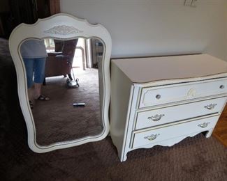 YOUNG PERSONS DRESSER WITH MIRROR