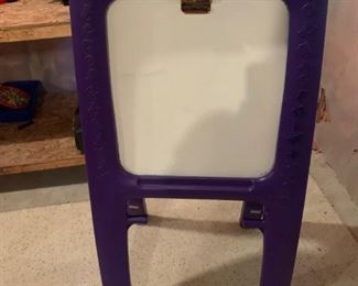 Child's easel
