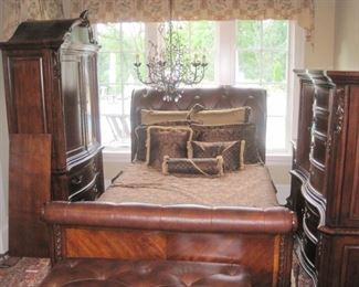 Queen size bedroom suite, comes complete with all the bedding and mattress. 