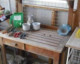 Gardening table!