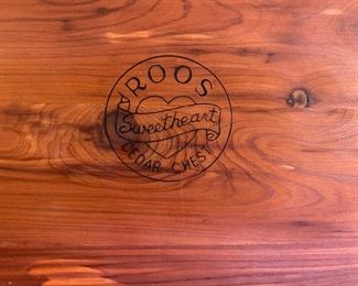 Roos Cedar chest 