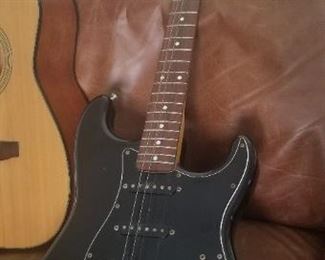 1983 squier Stratocaster  eletric guitar