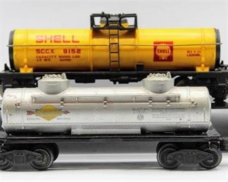 Lionel Train Lot of 2 Tank Cars - 9152 Shell Tank Car and 6465 Sunoco Tank Car