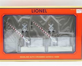 Lionel 6-14098 Mainline Auto Crossing Gates - New in Box