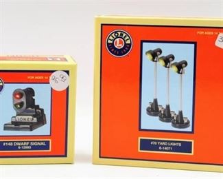 Lionel 6-12883 #148 Dwarf Signal and 6-14071 #70 Yard Lights - Both are New in Box