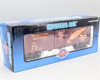 ATLAS In Box Industrial Rail Line-ORE Car 1002104-2 Plug Door Box Car Western Pacific - Road #56056