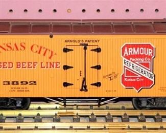 USA Trains R-1666 Armour Packing Company Kansas City Beef Billboard Reefer - G Scale