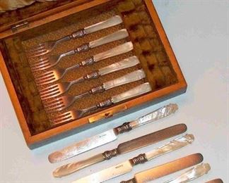 Mother Of Pearl Handled Flatware Service For 6 In Case