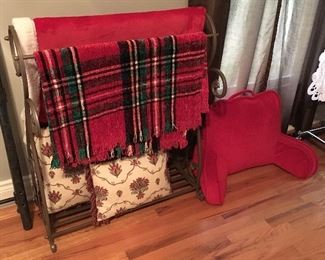 2 of 2 Quilt racks