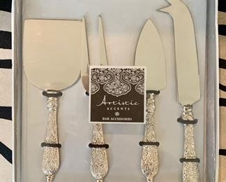 Item 195:  Cheese Set:  $12