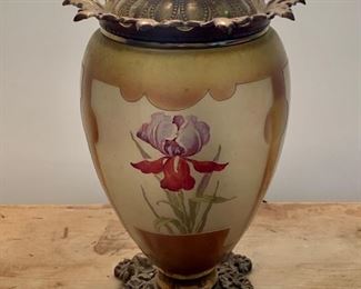 Item 85:  Decorative Iris Lamp - 16" 
